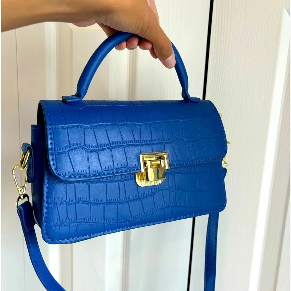 Blue Cross Body Handbag 💙 Purse Gold Hardware Top Handle
